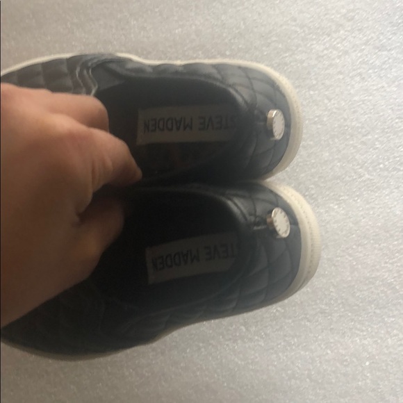 Toddler shoes size- 9 Steve Madden-quilted black - Picture 12 of 16